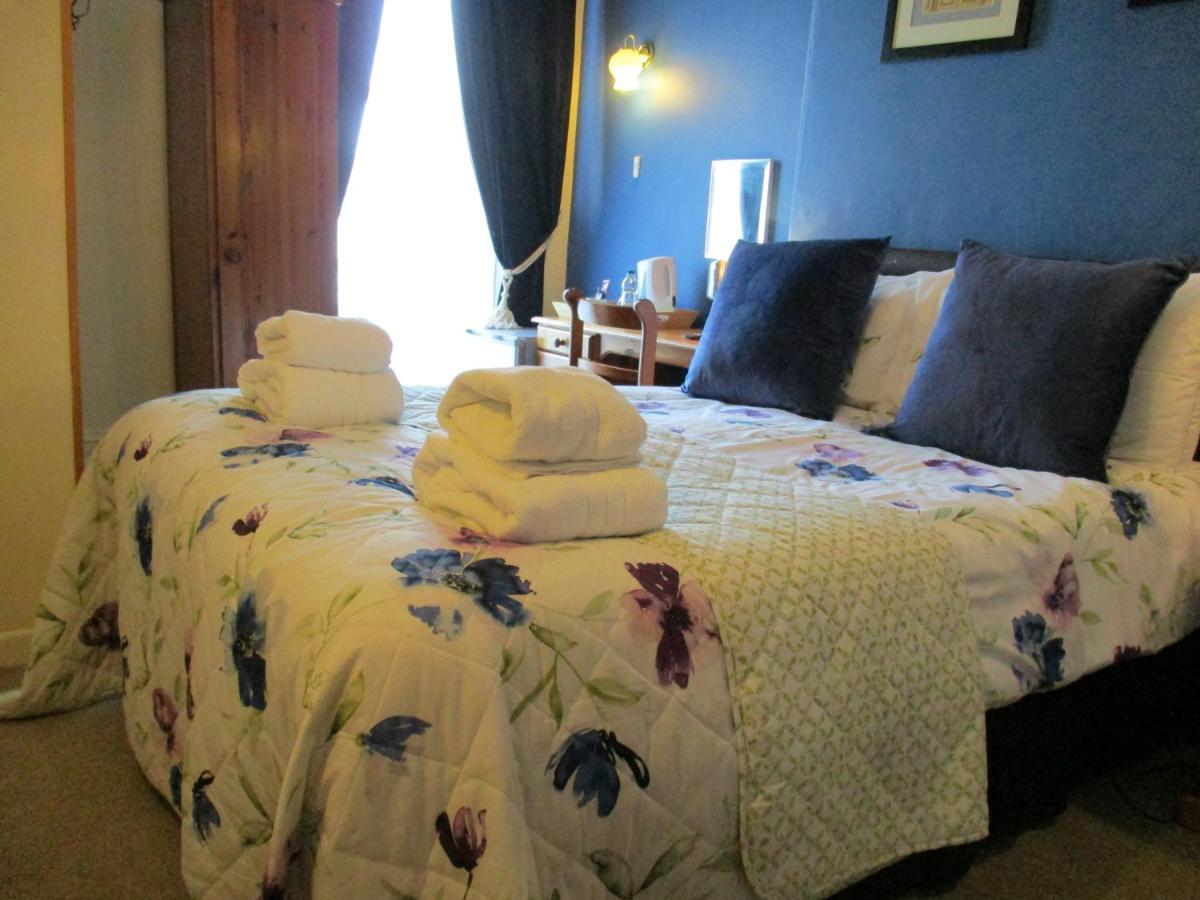 Cranborne Guest Accommodation Exclusively For Adults Торки Екстериор снимка