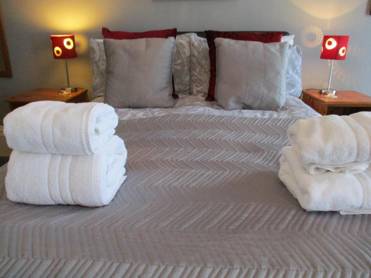 Cranborne Guest Accommodation Exclusively For Adults Торки Екстериор снимка