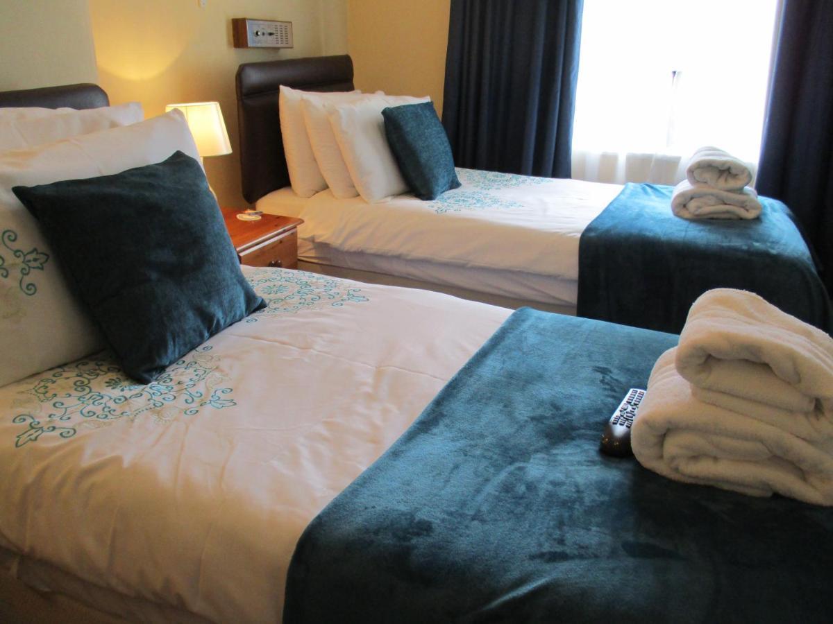 Cranborne Guest Accommodation Exclusively For Adults Торки Екстериор снимка