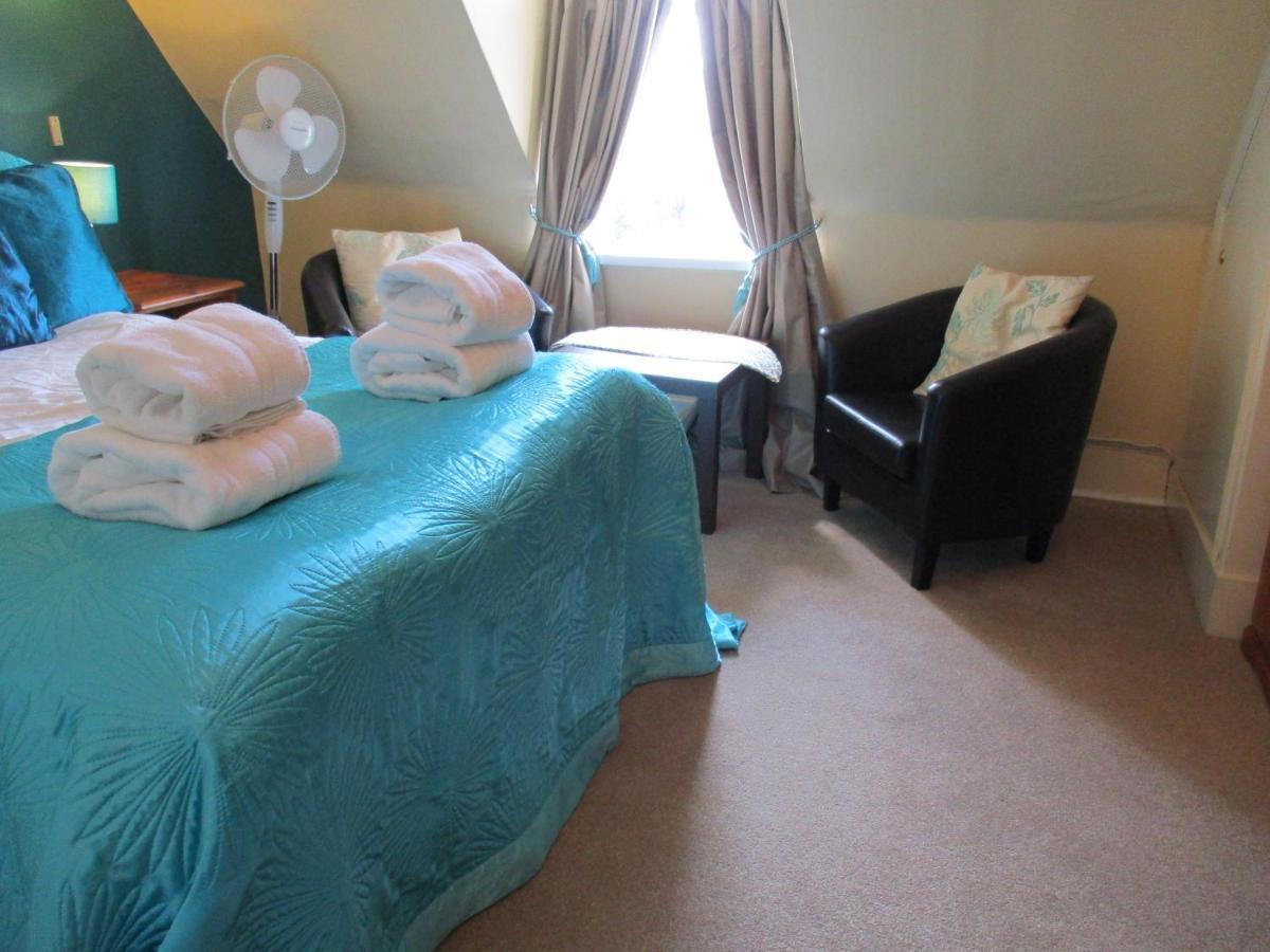 Cranborne Guest Accommodation Exclusively For Adults Торки Екстериор снимка