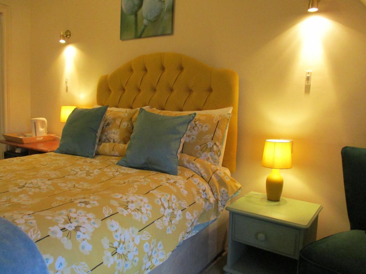 Cranborne Guest Accommodation Exclusively For Adults Торки Екстериор снимка