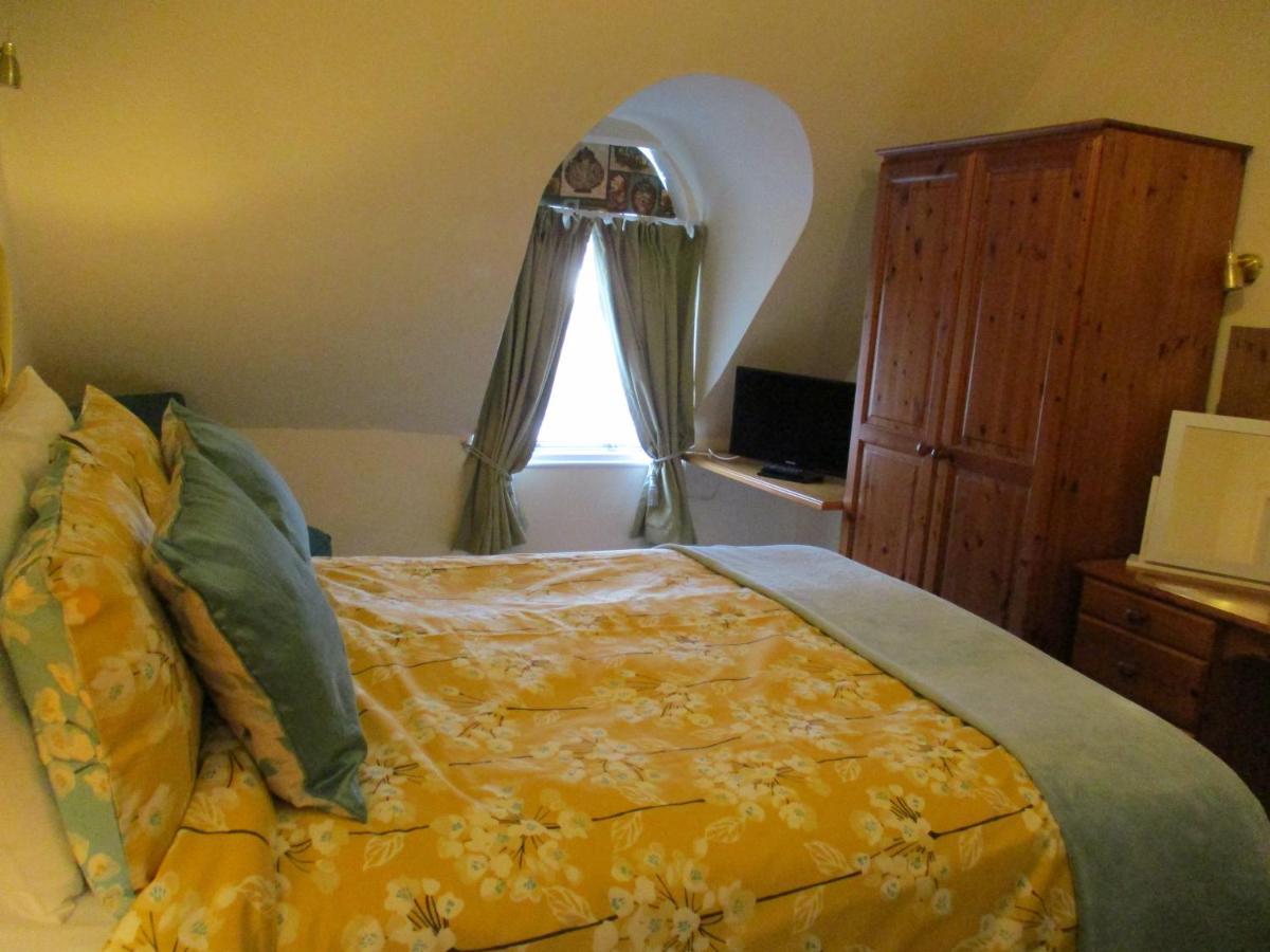 Cranborne Guest Accommodation Exclusively For Adults Торки Екстериор снимка