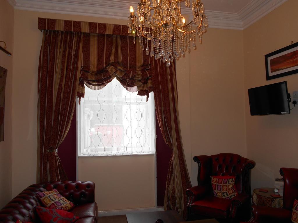 Cranborne Guest Accommodation Exclusively For Adults Торки Екстериор снимка